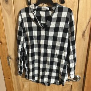 KYERIVS Black and White Checkered Shirt